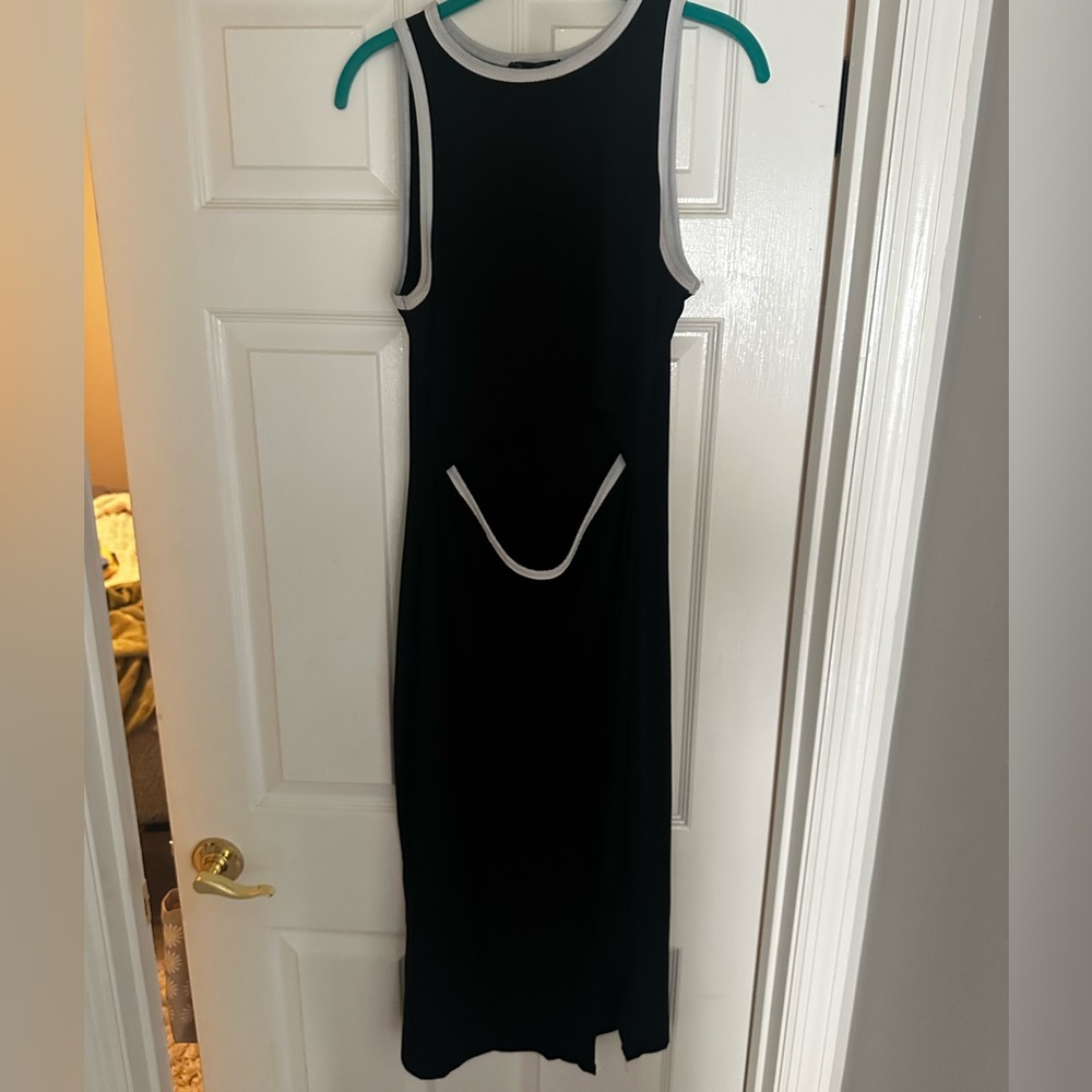 Chic Black and White Backless Dress